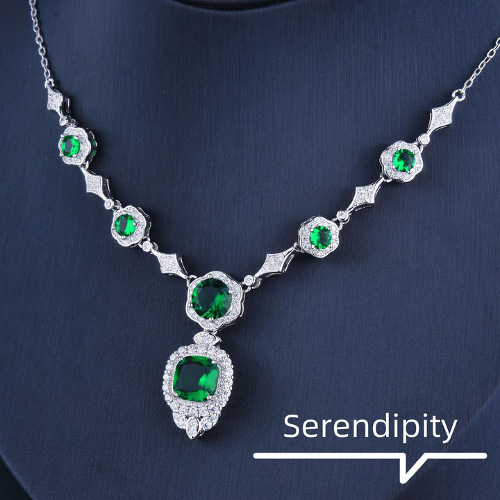 White Gold Emerald Necklace