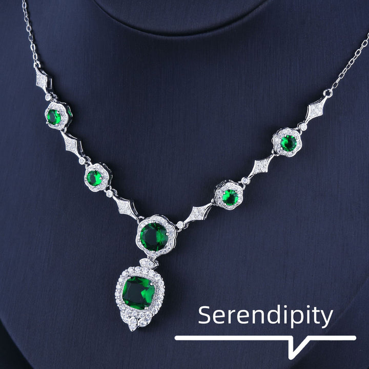 White Gold Emerald Necklace